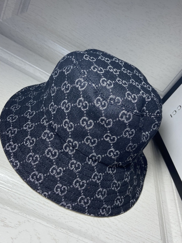 ブランド帽子正面デザイン